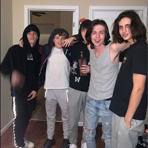 Meet your Posher, Ashton